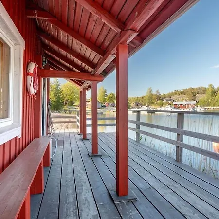 Marina Seafront Villa Kasnäs